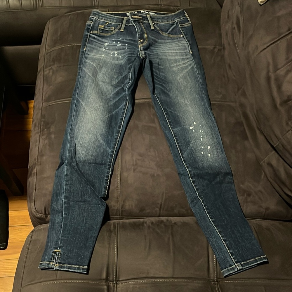 Denim with faded leg and splatter legs